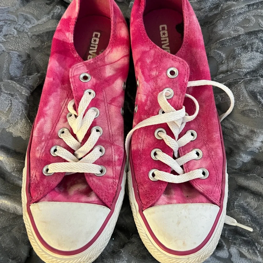 Converse Vibrant Pink Low-Top Sneakers - Picture 2 of 5